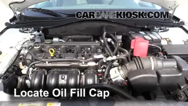 2011 Ford Fusion SEL 2.5L 4 Cyl. Aceite Agregar aceite